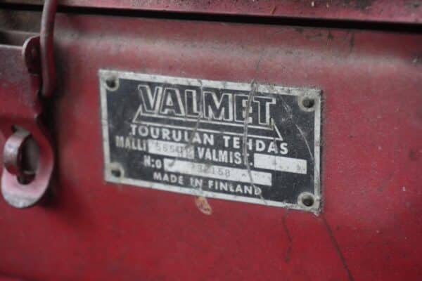 Valmet 565 traktori - Image 19