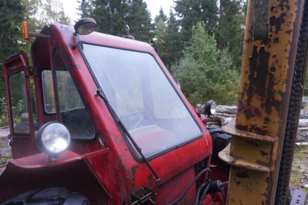 Valmet 565 traktori - Image 12