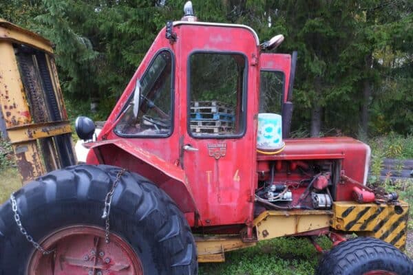 Valmet 565 traktori - Image 5