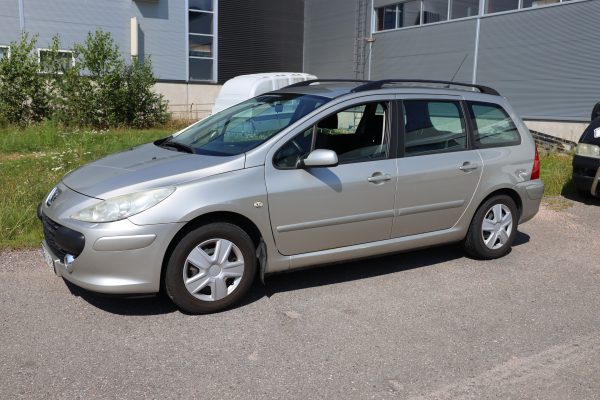 Peugeot 307 1.6 (ECF-762)