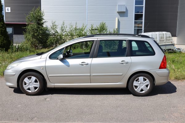 Peugeot 307 1.6 (ECF-762) - Image 11
