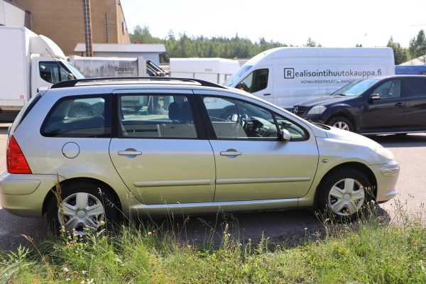 Peugeot 307 1.6 (ECF-762) - Image 8