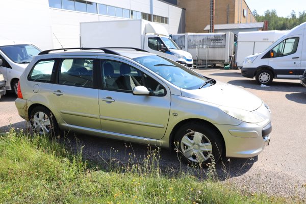Peugeot 307 1.6 (ECF-762) - Image 5