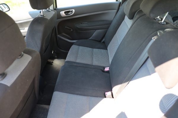 Peugeot 307 1.6 (ECF-762) - Image 42