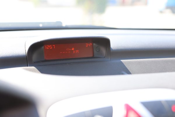 Peugeot 307 1.6 (ECF-762) - Image 29