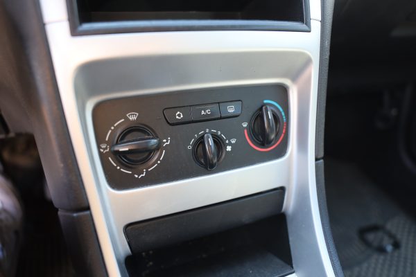 Peugeot 307 1.6 (ECF-762) - Image 26