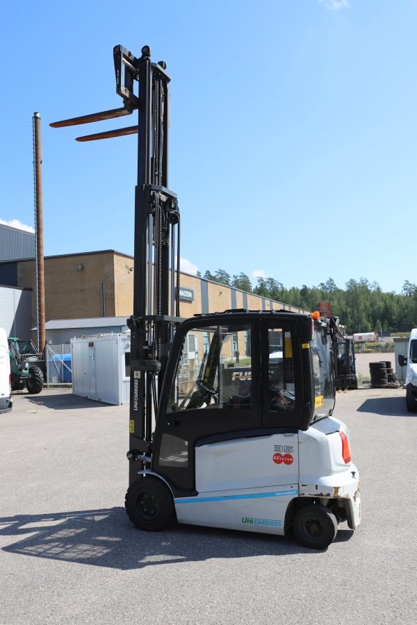 Uni Carries MX35L sähkötrukki (4) - Image 2