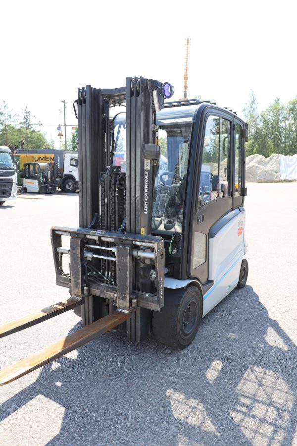 Uni Carries MX35L sähkötrukki (4) - Image 3