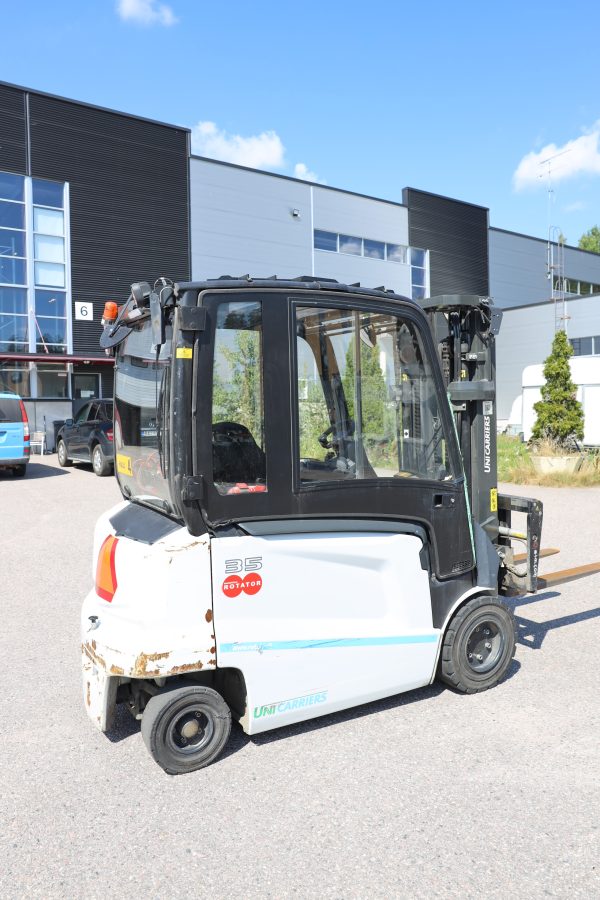 Uni Carries MX35L sähkötrukki (4) - Image 5