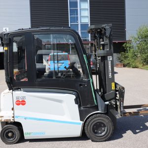 Uni Carries MX35L sähkötrukki (4)