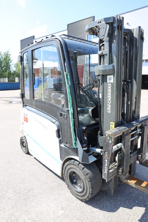 Uni Carries MX35L sähkötrukki (4) - Image 13