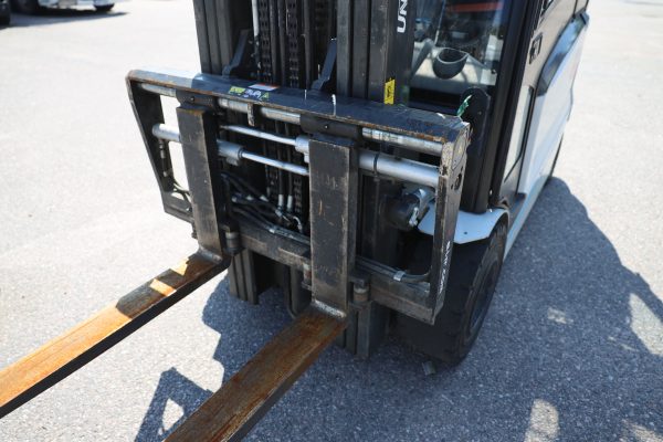 Uni Carries MX35L sähkötrukki (4) - Image 17