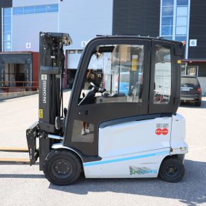Uni Carries MX35L sähkötrukki (1)