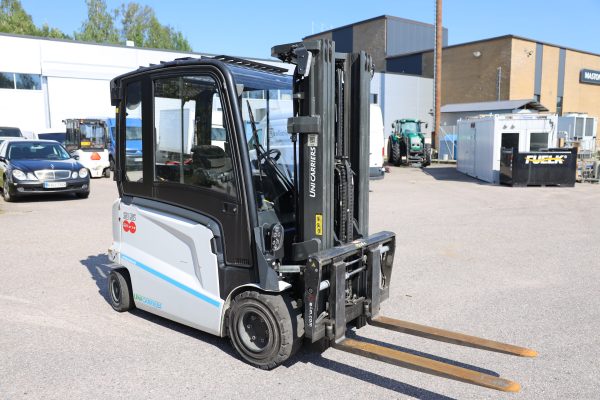 Uni Carries MX35L sähkötrukki (1) - Image 13
