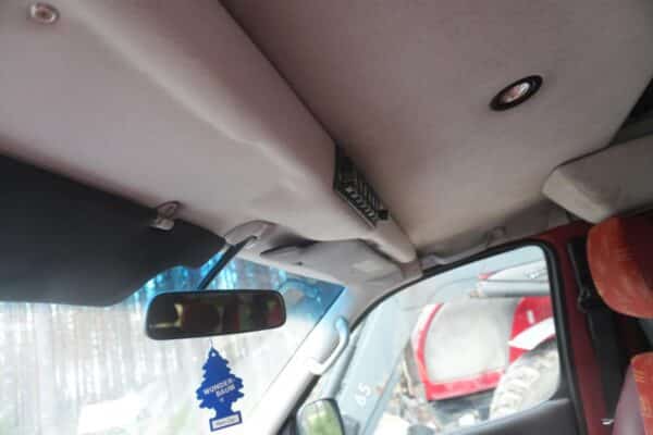 Toyota Hiace pakettiauto - Image 7