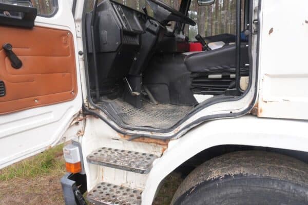 Scania 92H kuorma-auto kuormanostimella - Image 12