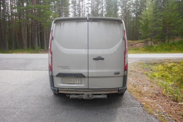 Ford Transit Custom pakettiauto - Image 6