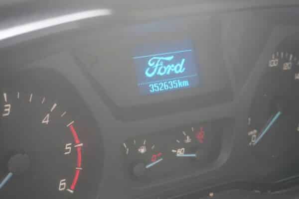 Ford Transit Custom pakettiauto - Image 12