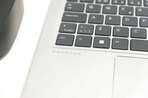 HP ProBook 450 G9 kannettava tietokone + telakka (BB101) - Image 6
