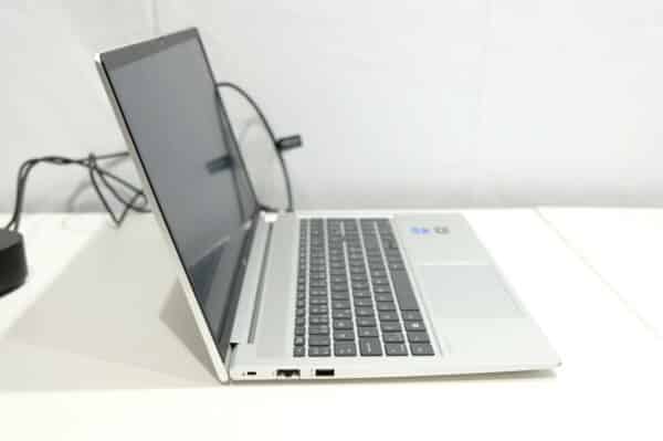 HP ProBook 450 G9 kannettava tietokone + telakka (BB101) - Image 12