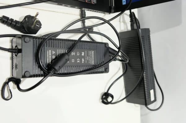 MSI MS-16K2 kannettava tietokone, Honor puhelin, Philips kuulokkeet (EL102) - Image 14
