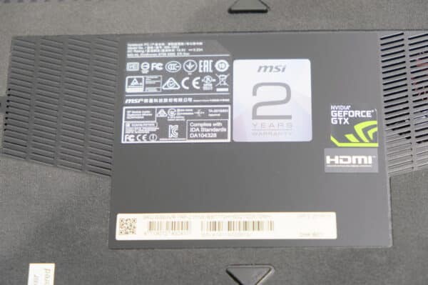 MSI MS-16K2 kannettava tietokone, Honor puhelin, Philips kuulokkeet (EL102) - Image 19