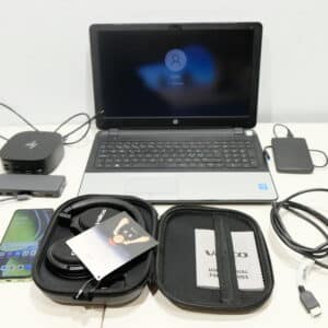 Puhelin, tietokone yms. (BB125)