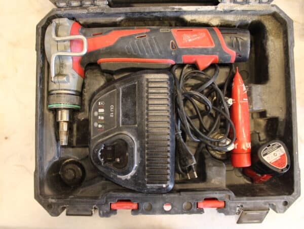 Milwaukee C12PXP laajennustyökalu + 3 kpl Milwaukee kulmahiomakone (LT75) - Image 4