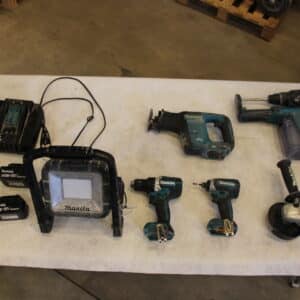 MAKITA akkutyökaluja (LT86)