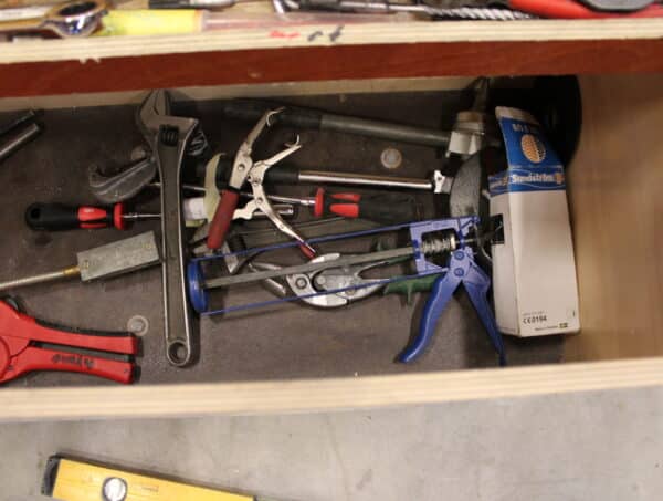 Työkaluja, nokkakärryt, laser, laatikko yms (LT94) - Image 17