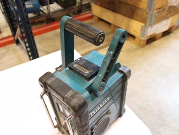 Rikkinäisiä makita työkaluja (RM3) - Image 4