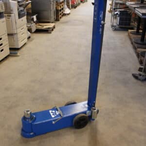 HYDRAULINENPAINEILMANOSTIN AC 25-2 (TK272)