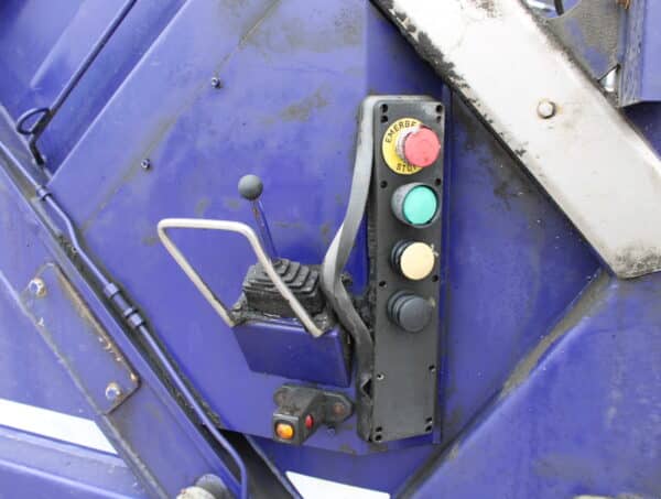 SCANIA P370 ROSKA-AUTO (NMO-762) - Image 11