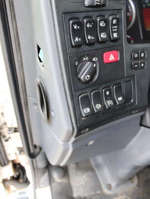 SCANIA P370 ROSKA-AUTO (NMO-762) - Image 37