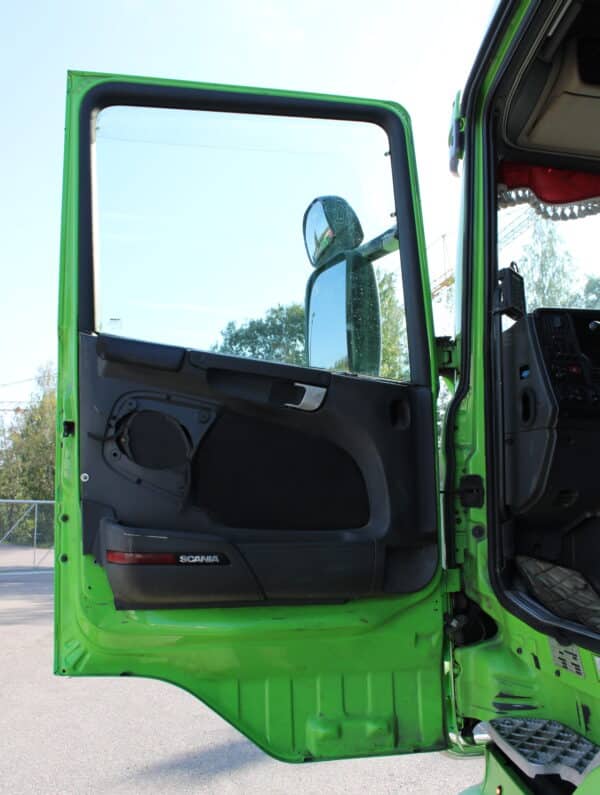Scania R 560 15.6, Nosturi ja koukkulaite (OVB-455) - Image 32