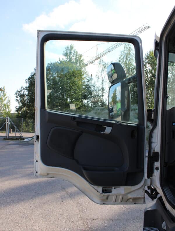 SCANIA P320 ROSKA-AUTO (MYT-405) - Image 27