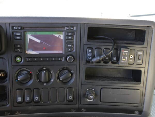 SCANIA P320 ROSKA-AUTO (MYT-405) - Image 35