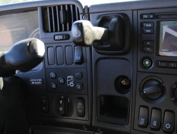 SCANIA P320 ROSKA-AUTO (MYT-405) - Image 36