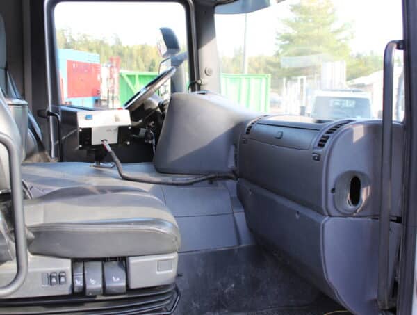 SCANIA P320 ROSKA-AUTO (MYT-405) - Image 47