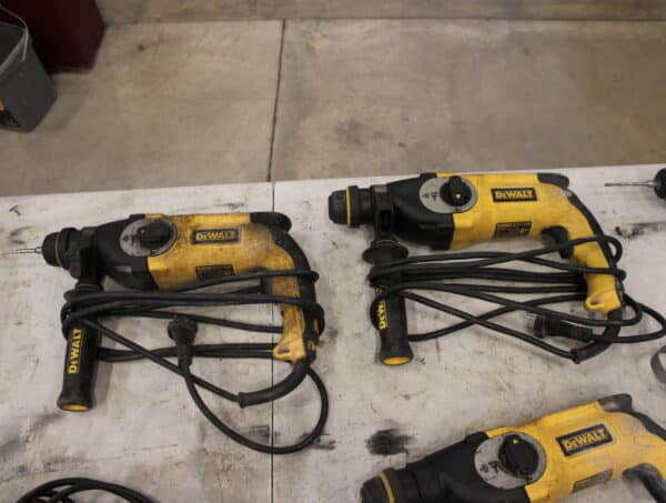 Dewalt iskuporakone 6 kpl ja kuviosaha (LT45) - Image 8