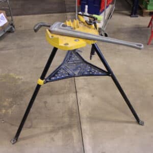 REMS Aquila 3B työpöytä + RIDGID 36'' - 900mm putkipihdit (LT49)