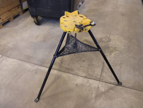 REMS Aquila 3B työpöytä + RIDGID 36'' - 900mm putkipihdit (LT49) - Image 4