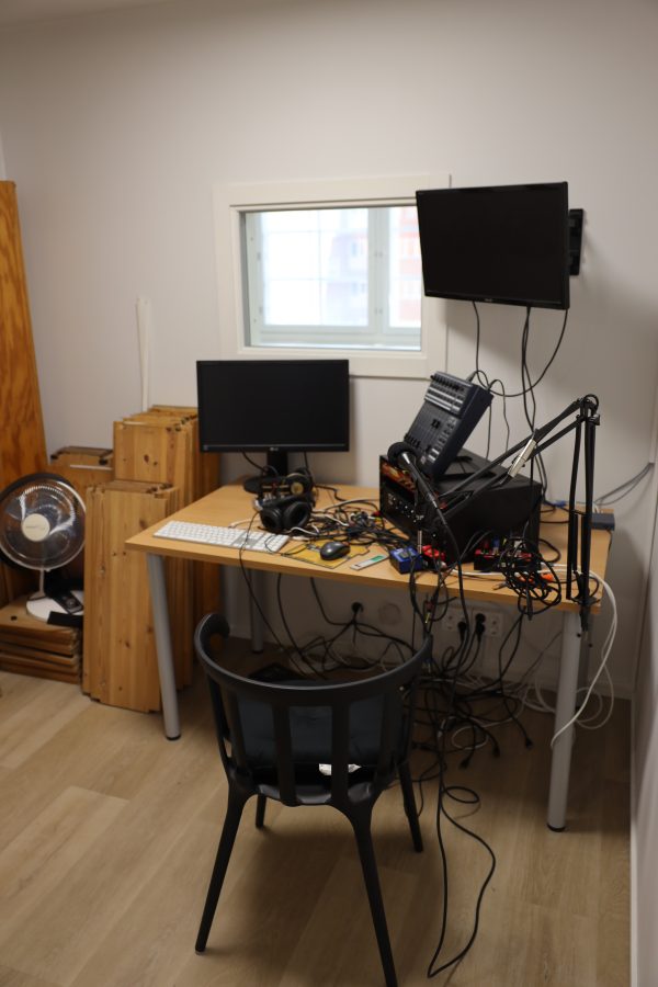Studion irtaimisto (9) - Image 2