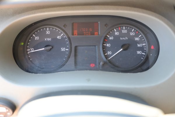 Renault MASTER FOURGON 2.5 (KMG-366) - Image 33