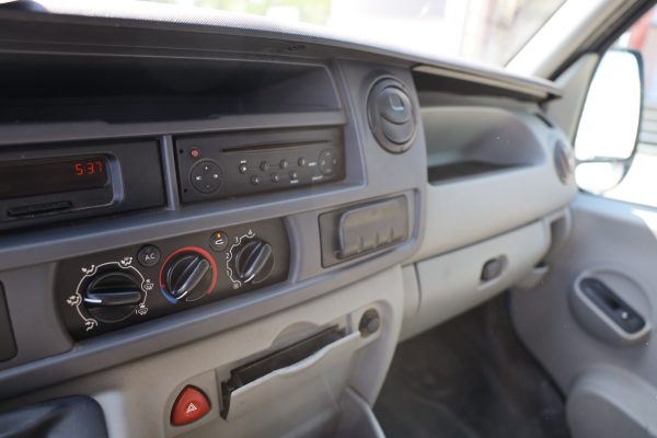 Renault MASTER FOURGON 2.5 (KMG-366) - Image 44