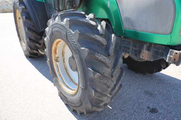 VALTRA M 120 TRAKTORI (103-JAE) - Image 18