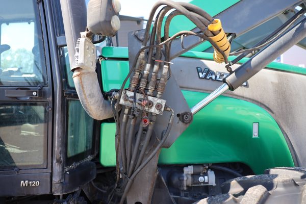 VALTRA M 120 TRAKTORI (103-JAE) - Image 21