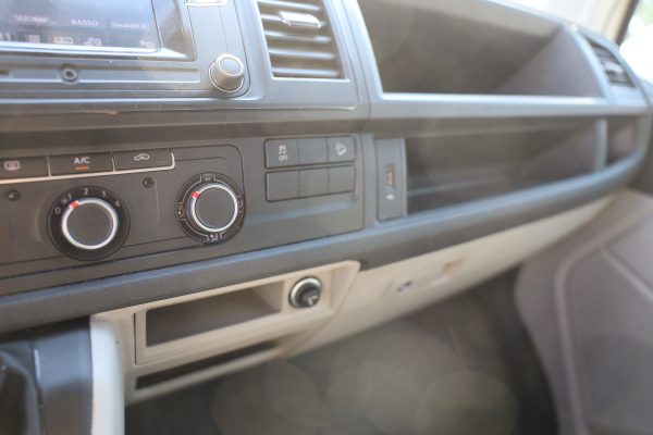 Volkswagen TRANSPORTER 2.0, 4 Motion (KNV-799) - Image 37