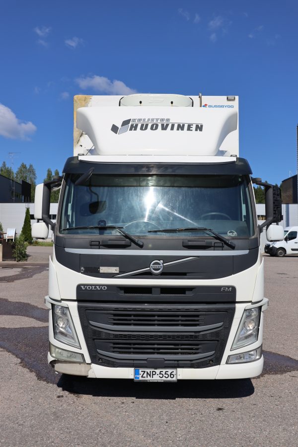 Volvo FM 330 4X2 Umpikorinen 10837cm3 (ZNP-556) - Image 4