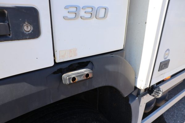 Volvo FM 330 4X2 Umpikorinen 10837cm3 (ZNP-556) - Image 17